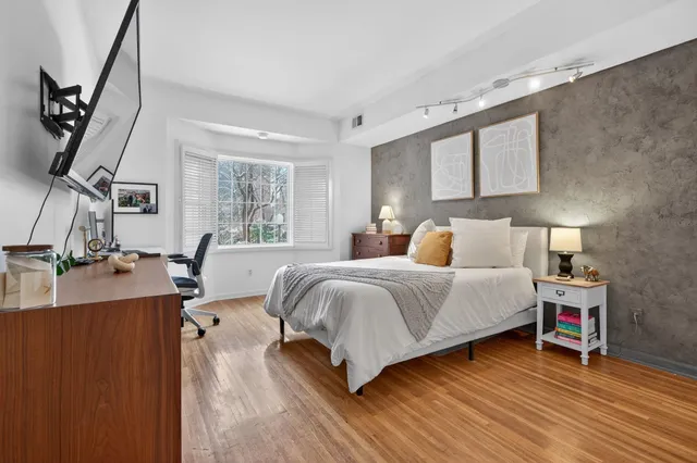 $825,000 | 456 9th Street, Unit 19, Hoboken, NJ 07030
