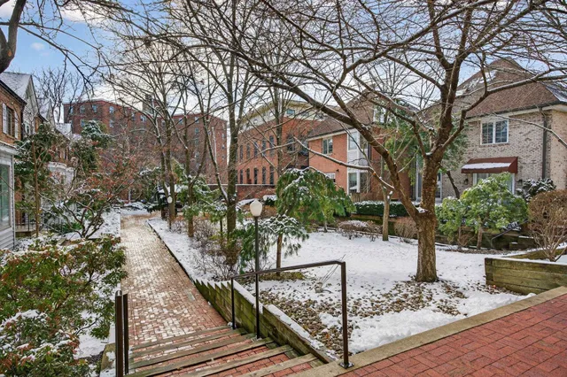 $825,000 | 456 9th Street, Unit 19, Hoboken, NJ 07030