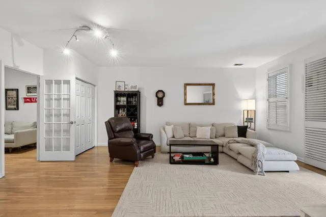 $825,000 | 456 9th Street, Unit 19, Hoboken, NJ 07030