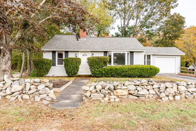 $475,000 | 1116 State Road, Eliot, ME 03903