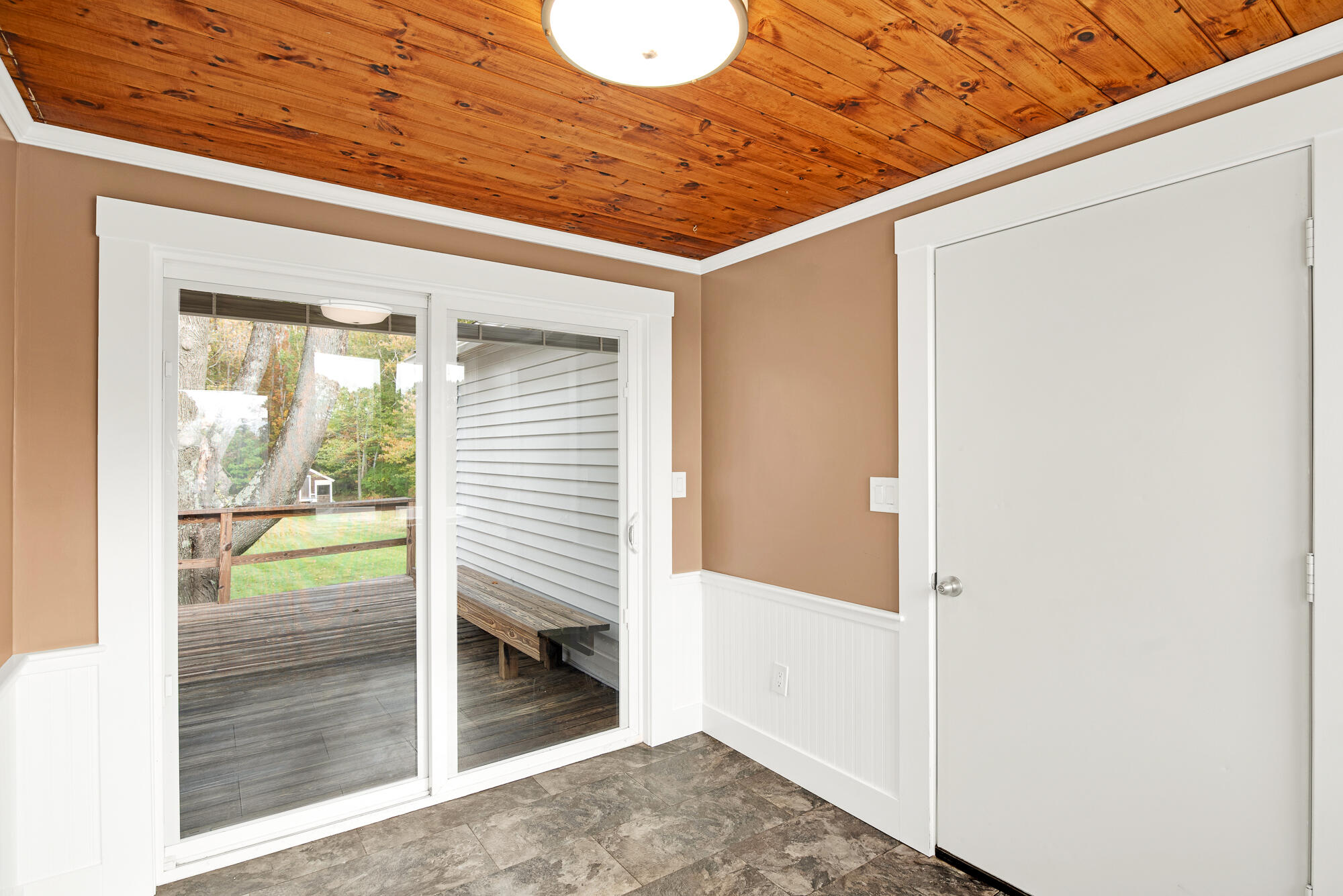 1116 State Road Eliot, ME 03903 - Photo 23 of 30 State Road Mudroom