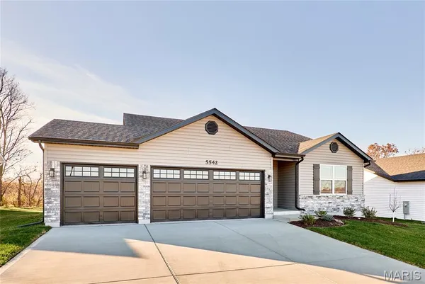 $339,900 | 118 Peruque Creek Manor, Wright City, MO 63390