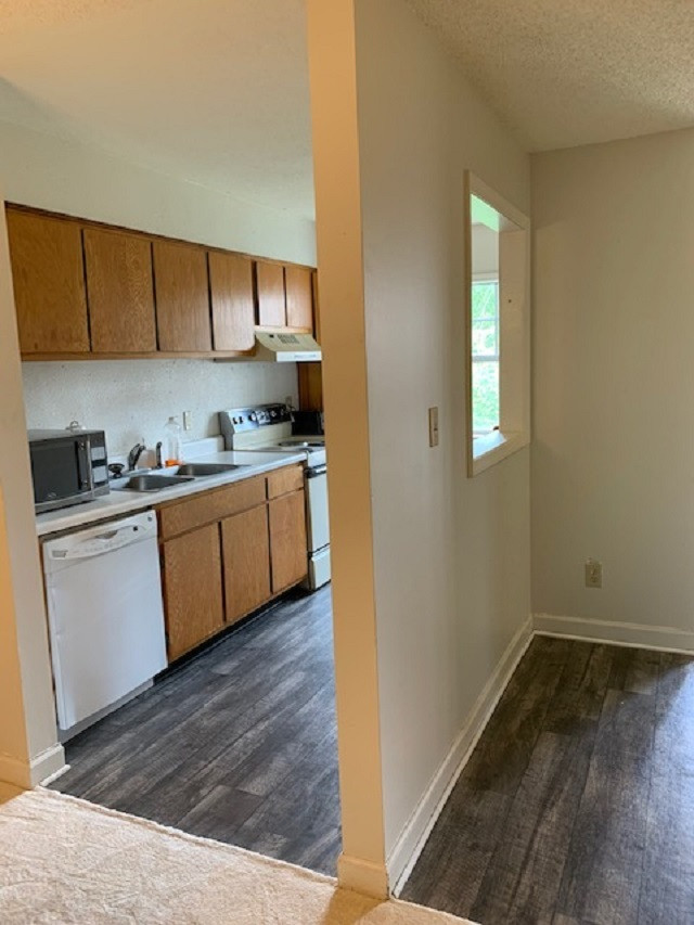2502 Avent Ferry Road, Unit 203 Raleigh, NC 27606 - Photo 2 of 10 Photo 2