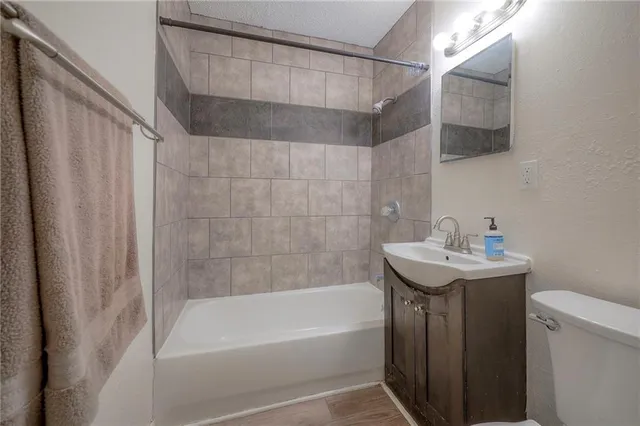 $198,000 | 724 North 80 Place, Kansas City, KS 66112