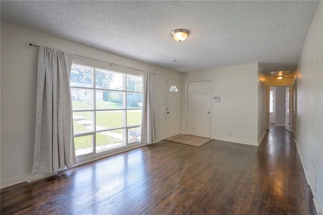 $198,000 | 724 North 80 Place, Kansas City, KS 66112