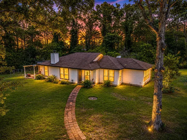 $435,000 | 7477 Hidden Acres Drive, Cleveland, TX 77328