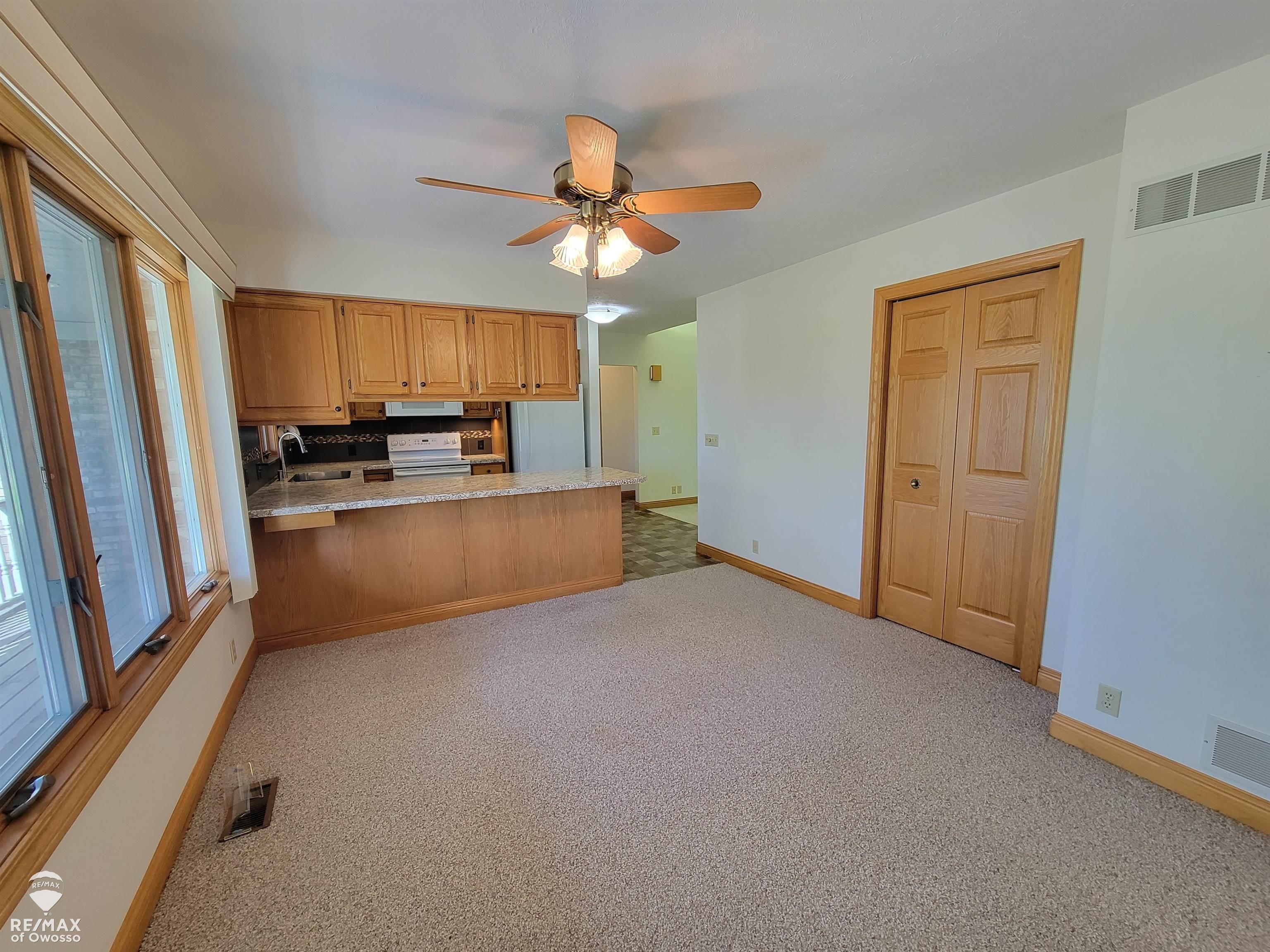 440 West Wilkinson Road Owosso, MI 48867 - Photo 3 of 30 Dining Room