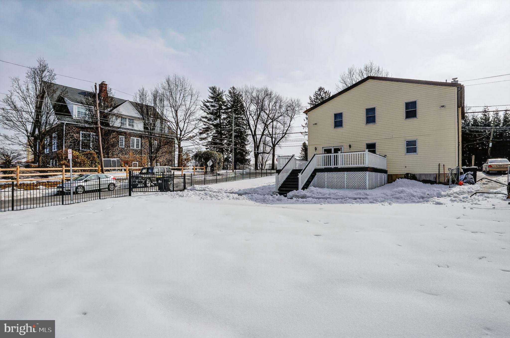 998 Upper Gulph Road Wayne, PA 19087 - Photo 2 of 24