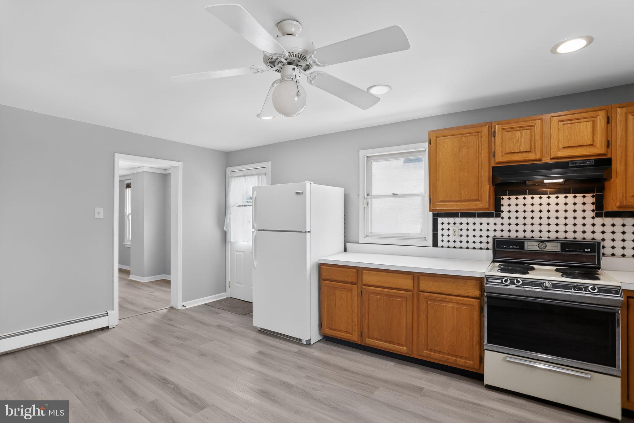 998 Upper Gulph Road Wayne, PA 19087 - Photo 7 of 24