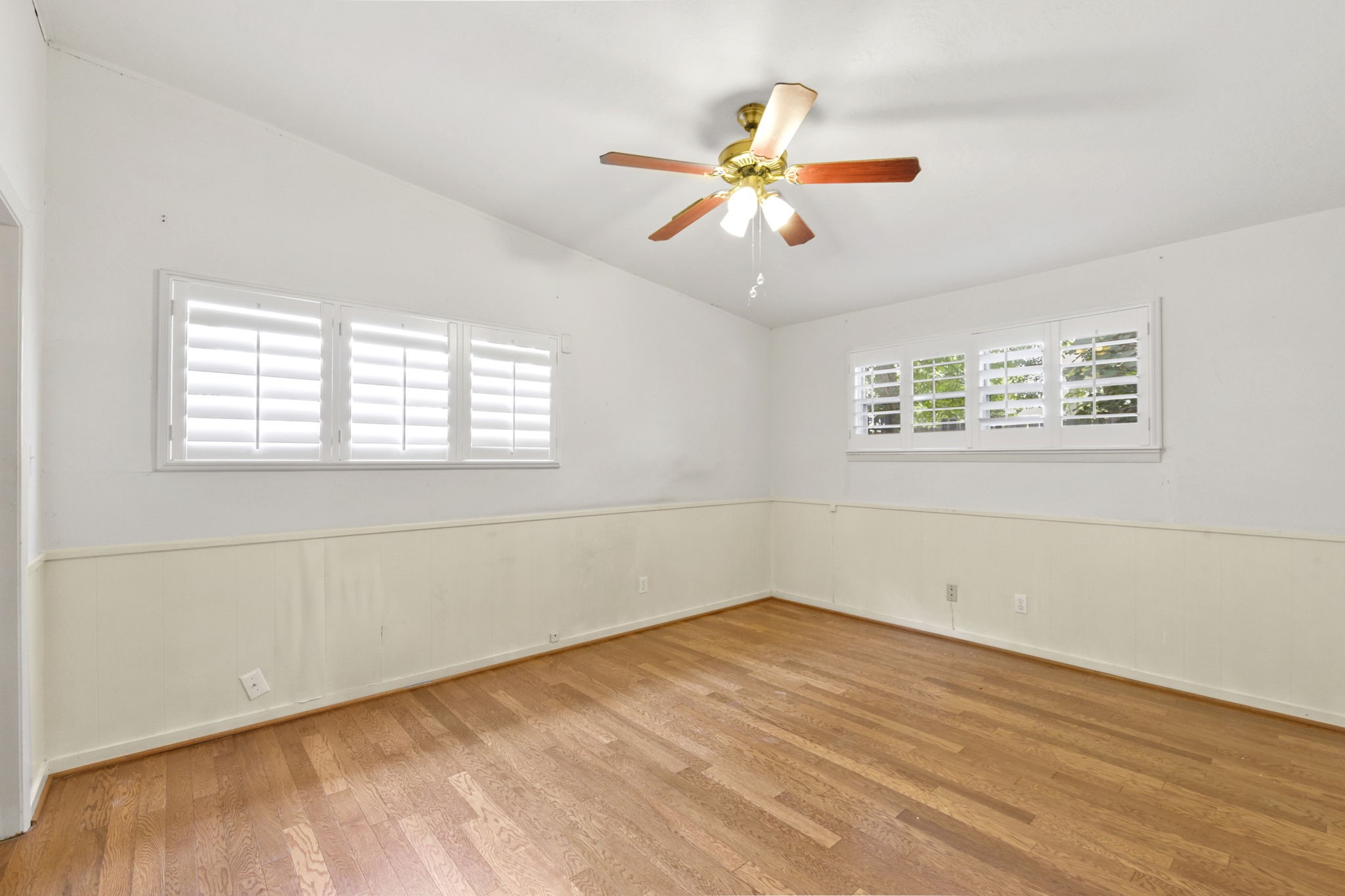 1202 Fay Road Kemah, TX 77565 - Photo 19 of 32 a view of an empty room with a window