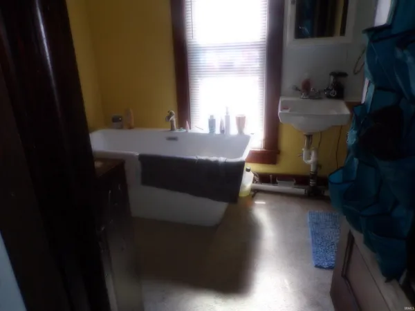 $139,900 | 1121 Smith Street, Logansport, IN 46947