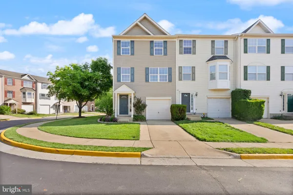 $569,999 | 826 Vanderbilt Terrace Southeast, Leesburg, VA 20175