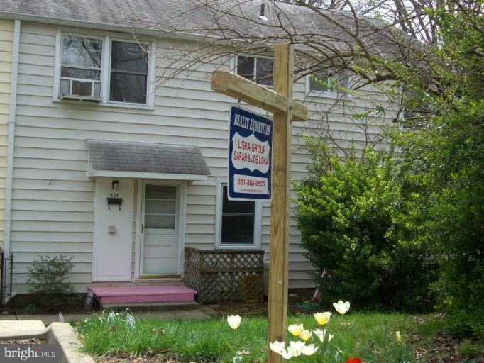 52 Ridge Road, Unit C Greenbelt, MD 20770 - Photo 1 of 1 Exterior (Main)