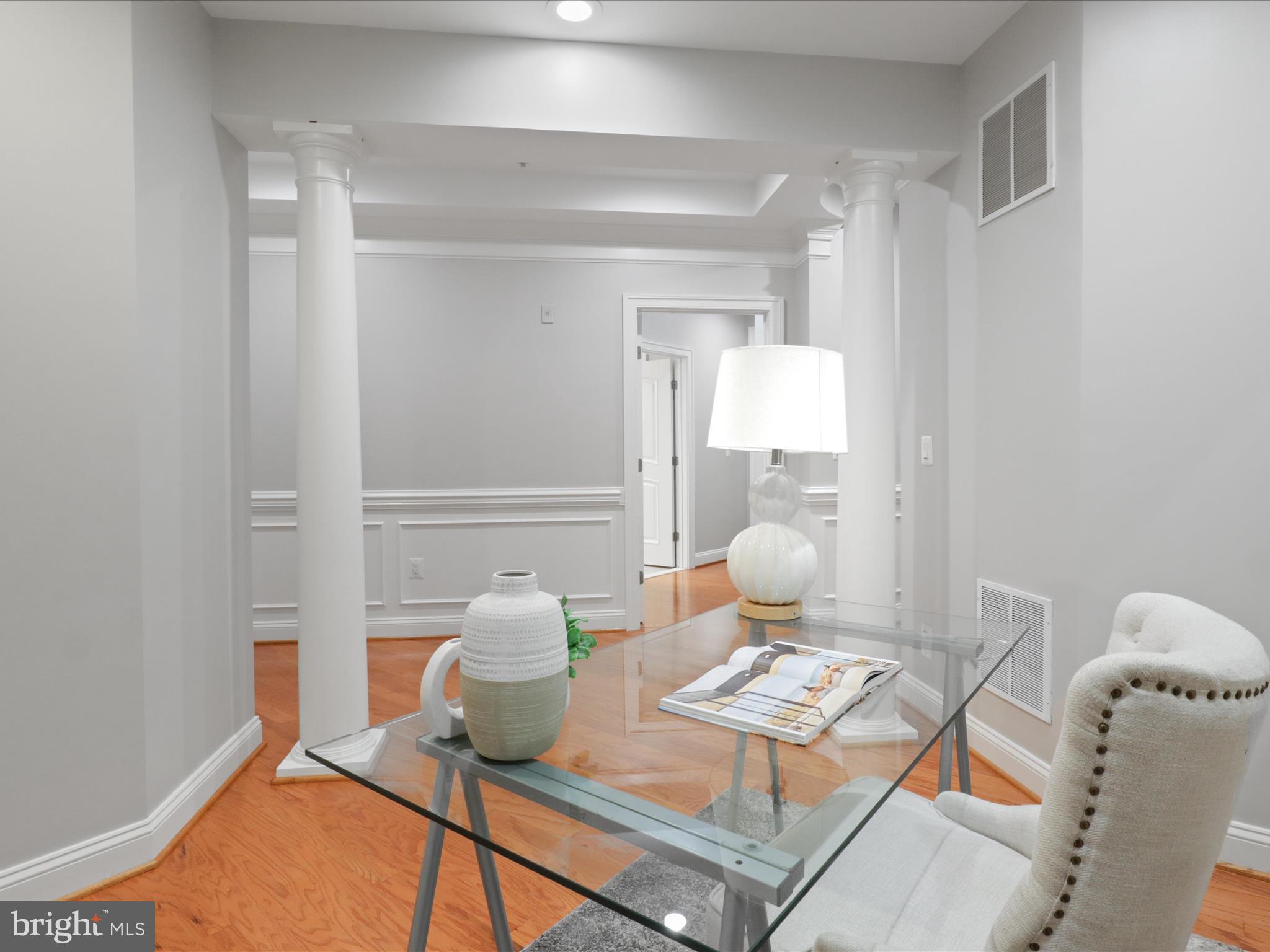 1781 Chain Bridge Road, Unit 303 McLean, VA 22102 - Photo 10 of 56 Den/Office