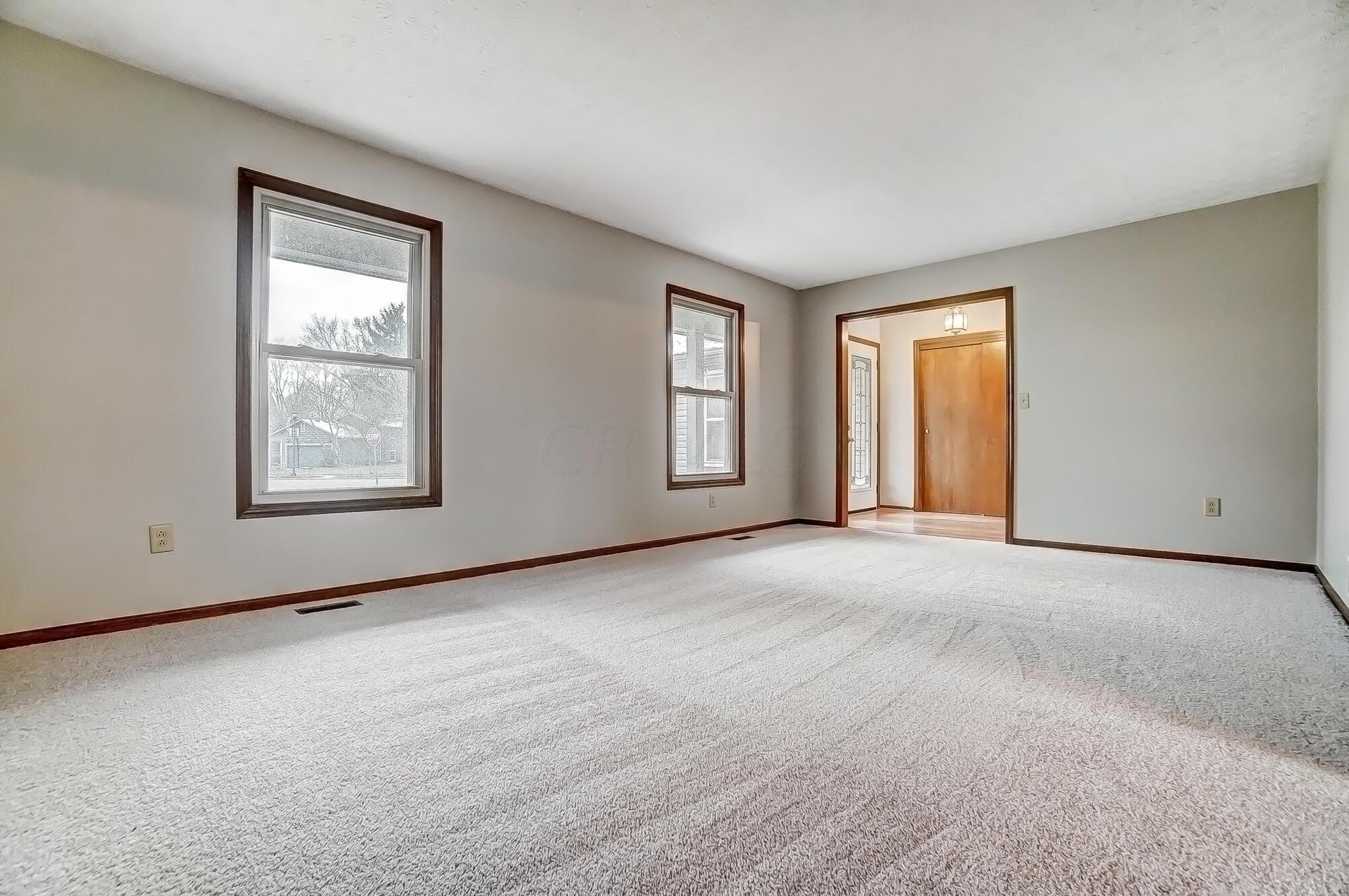 91 Lawrence Road Westerville, OH 43081 - Photo 7 of 50 010