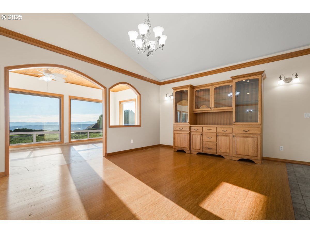 303 Varsity Road Kalama, WA 98625 - Photo 15 of 47 Gallery Image 15
