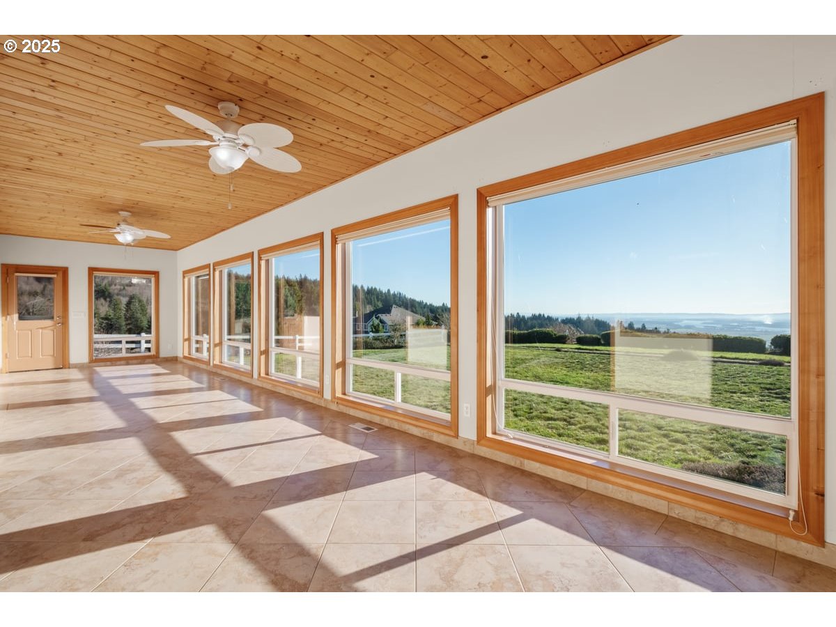 303 Varsity Road Kalama, WA 98625 - Photo 16 of 47 Gallery Image 16