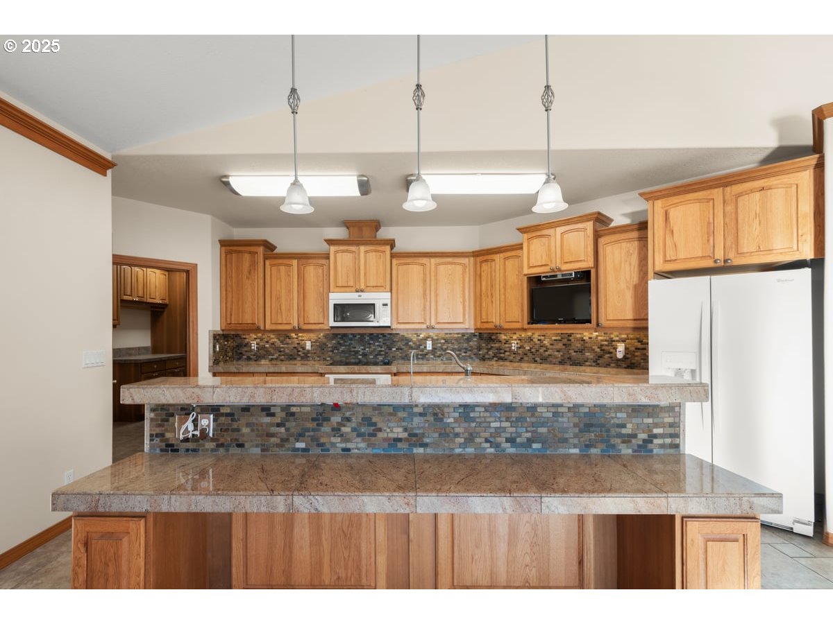 303 Varsity Road Kalama, WA 98625 - Photo 21 of 47 Gallery Image 21