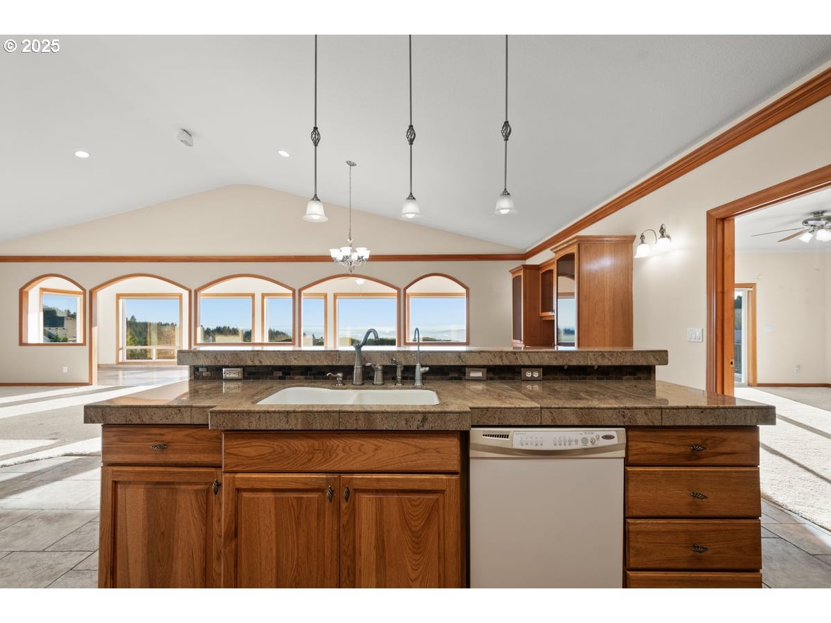 303 Varsity Road Kalama, WA 98625 - Photo 25 of 47 Gallery Image 25