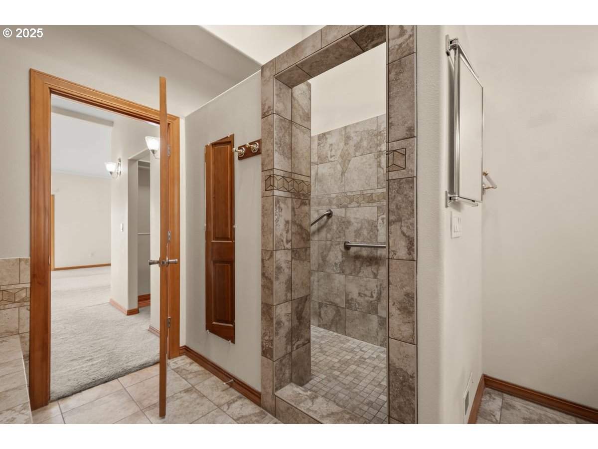 303 Varsity Road Kalama, WA 98625 - Photo 35 of 47 Gallery Image 35