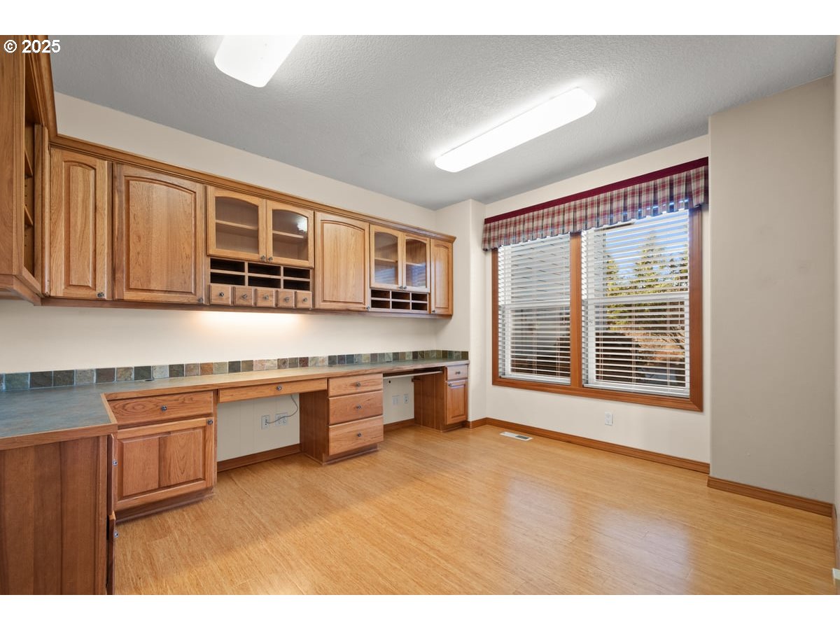 303 Varsity Road Kalama, WA 98625 - Photo 8 of 47 Gallery Image 8