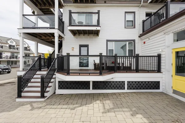 $3,000 | 600 Shirley Street, Unit 1, Winthrop, MA 02152