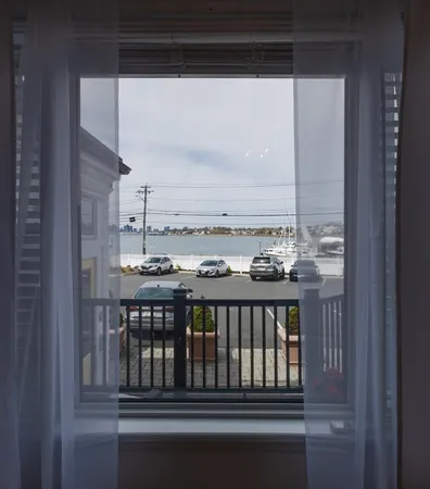 $3,000 | 600 Shirley Street, Unit 1, Winthrop, MA 02152