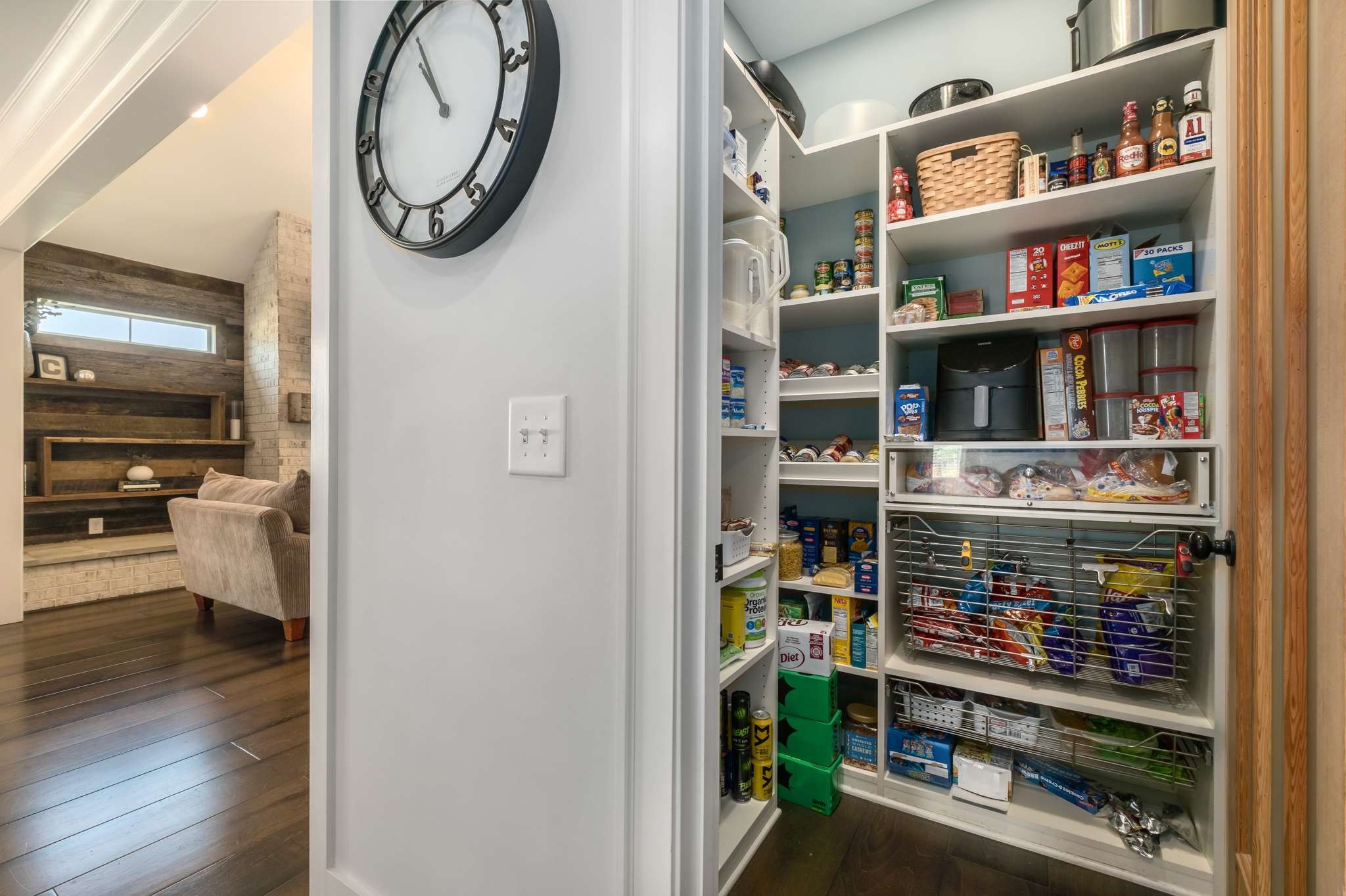 107 Vanner Road Mount Juliet, TN 37122 - Photo 11 of 54 a view of a hallway with workspace