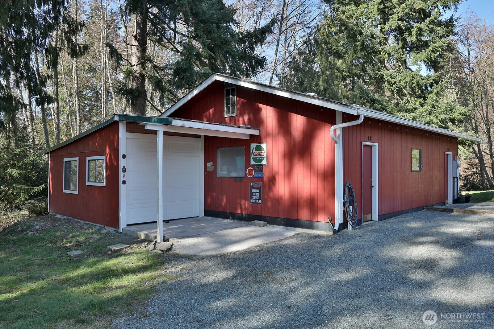 4148 Glendale Road Clinton, WA 98236 - Photo 20 of 39 Gallery Image 20
