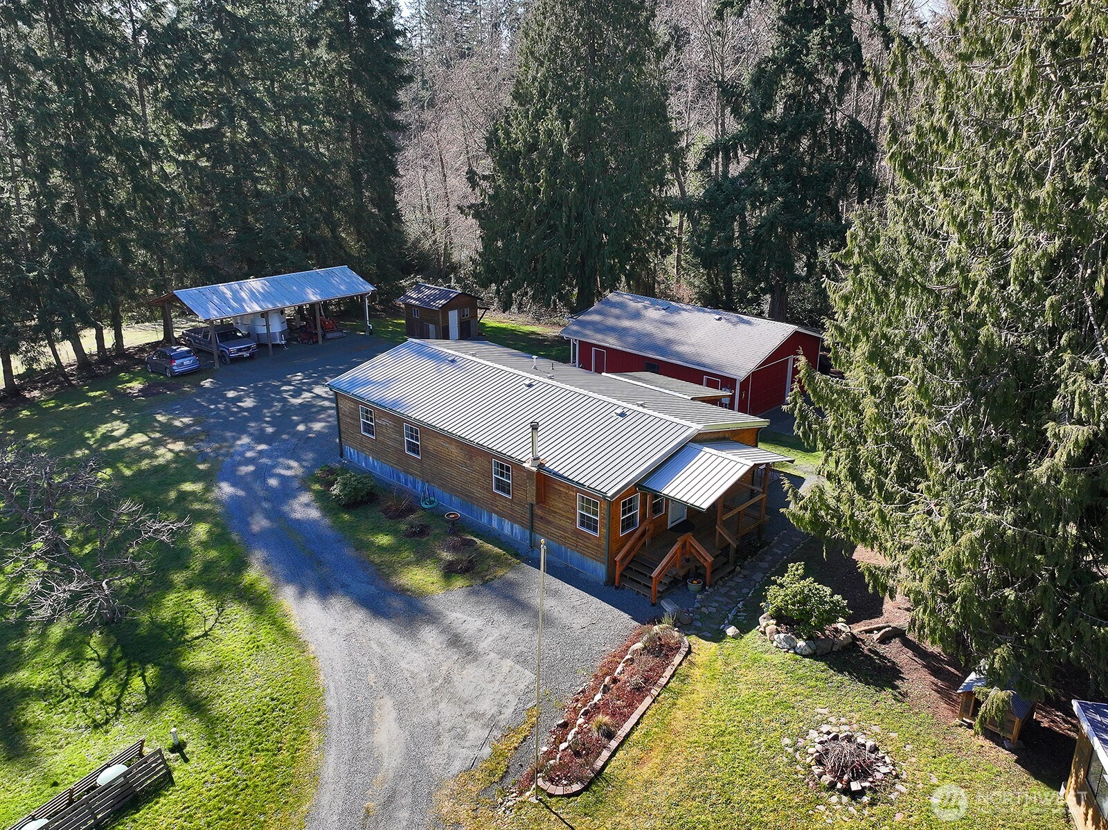 4148 Glendale Road Clinton, WA 98236 - Photo 2 of 39 Gallery Image 2