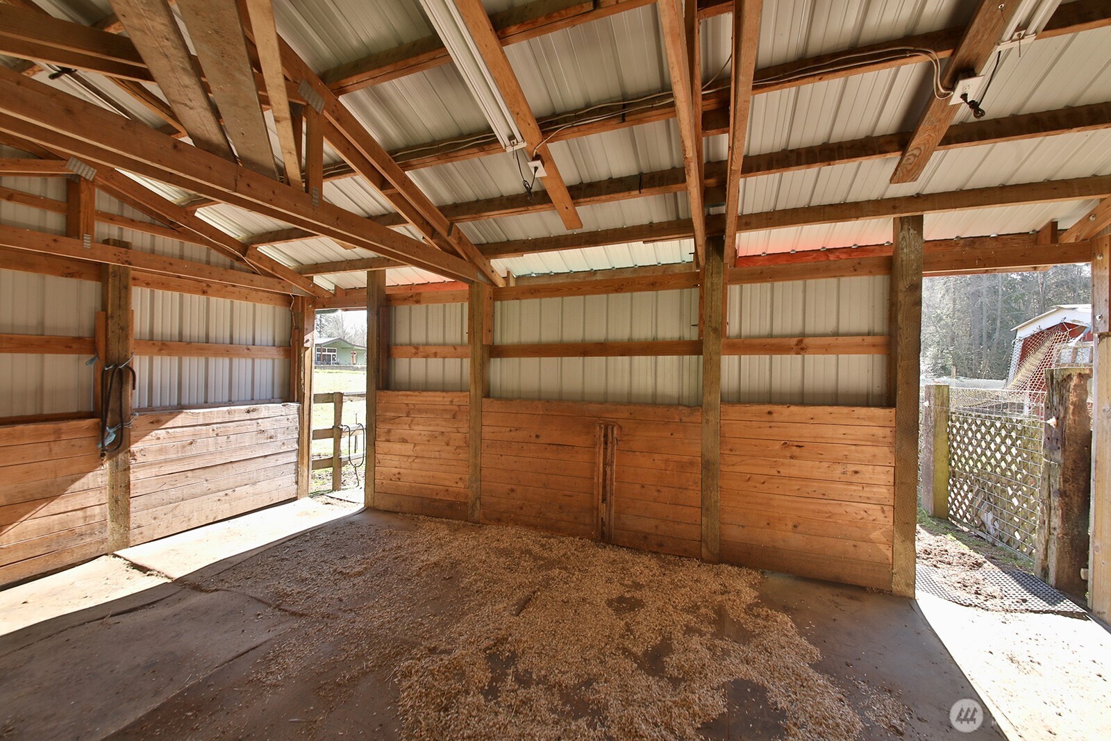 4148 Glendale Road Clinton, WA 98236 - Photo 29 of 39 Gallery Image 29