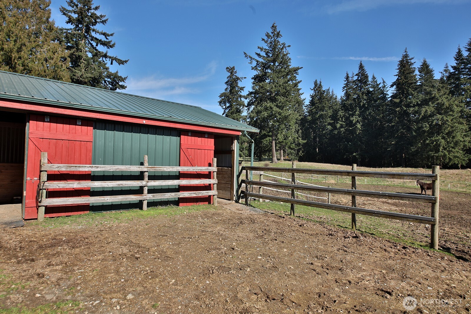 4148 Glendale Road Clinton, WA 98236 - Photo 31 of 39 Gallery Image 31