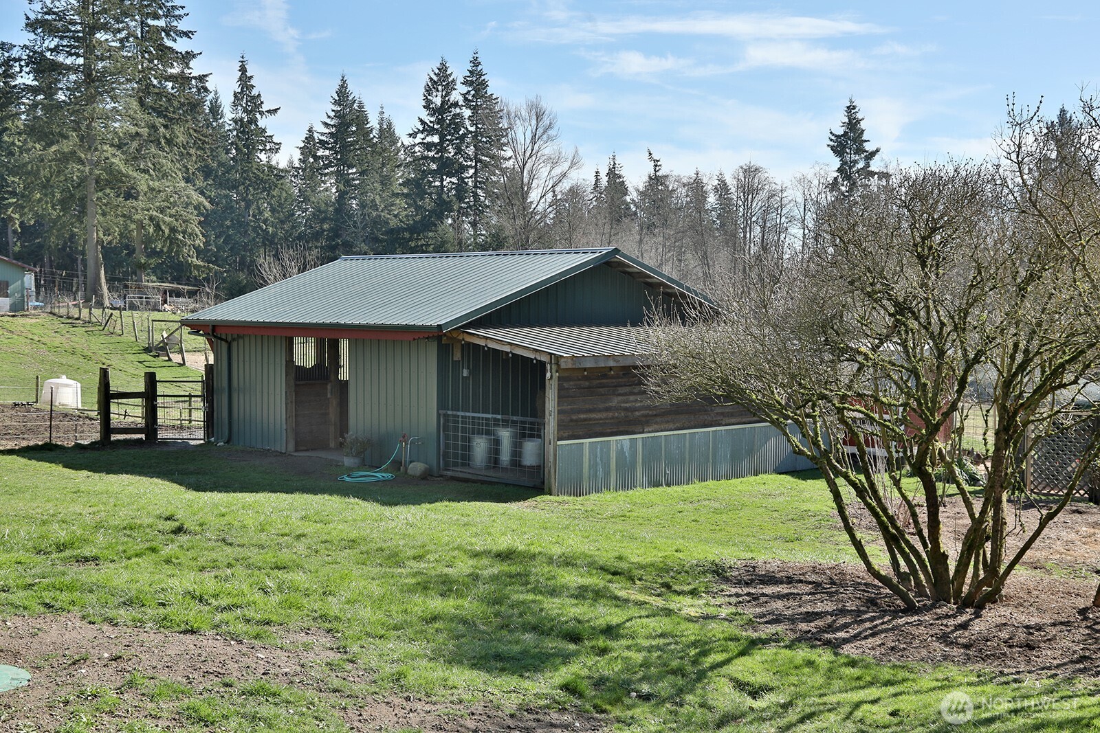 4148 Glendale Road Clinton, WA 98236 - Photo 33 of 39 Gallery Image 33