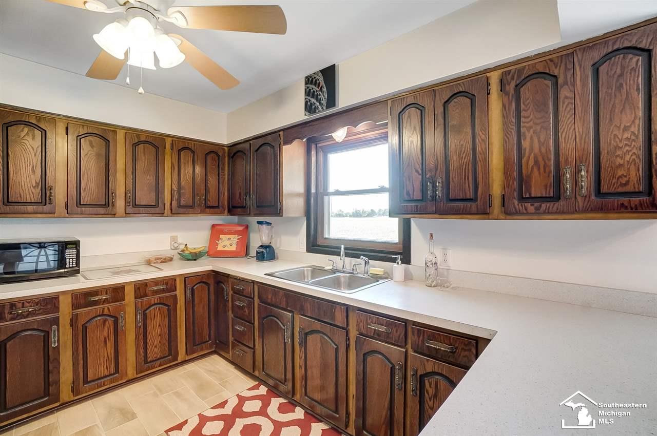 1781 Hubbard Road Monroe, MI 48161 - Photo 10 of 34 Gallery Image 10