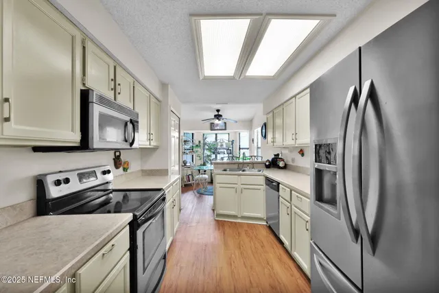 $300,000 | 7150 Fire Fly Drive, Jacksonville, FL 32244