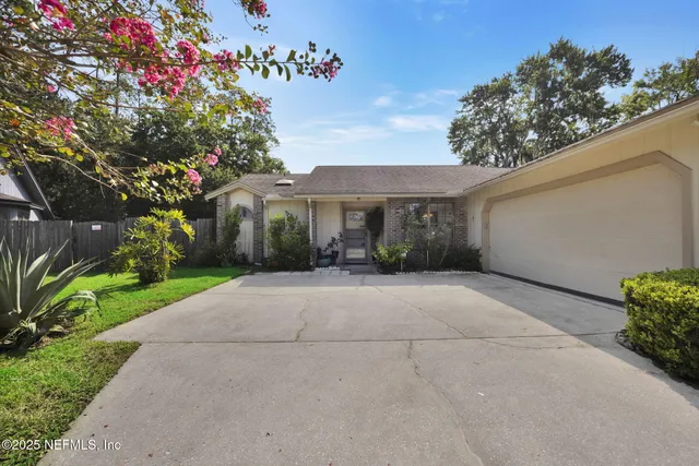 $300,000 | 7150 Fire Fly Drive, Jacksonville, FL 32244