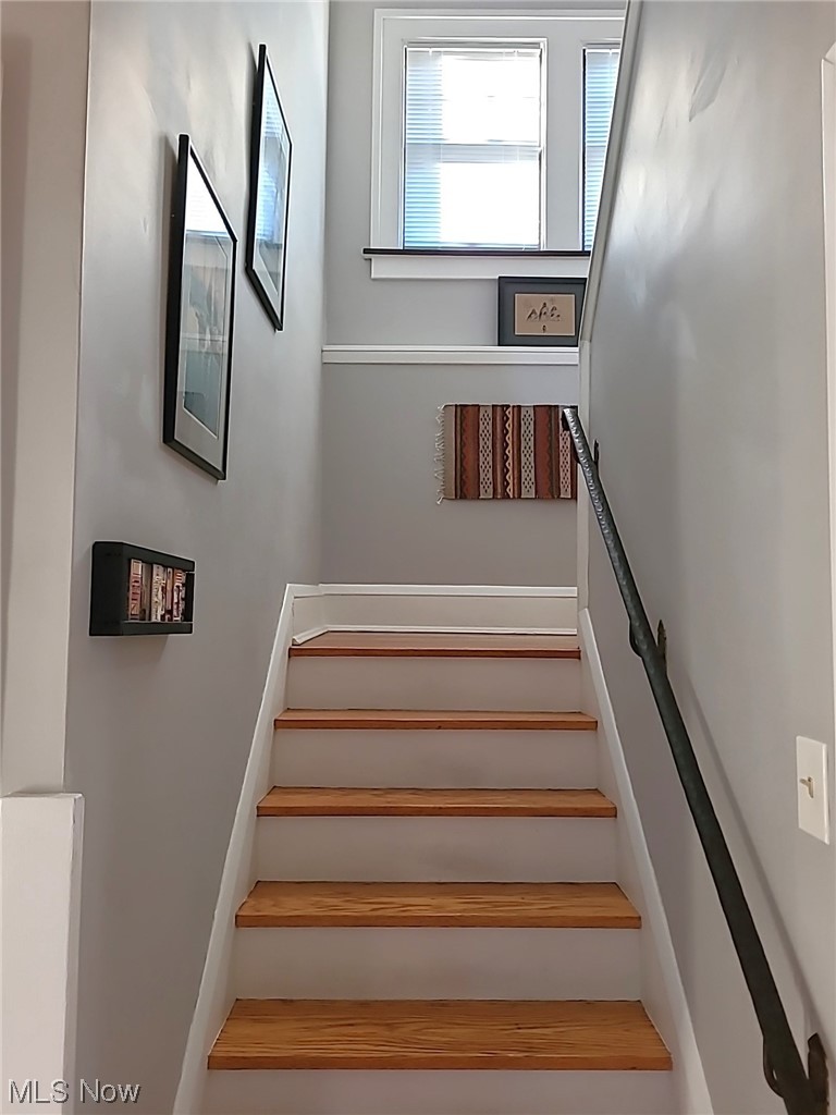 13051 Cedar Road Cleveland, OH 44118 - Photo 15 of 38 Gallery Image 15