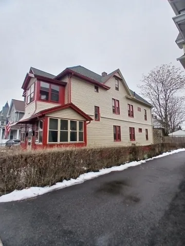 $349,000 | 32 Wendell Place, Springfield, MA 01105