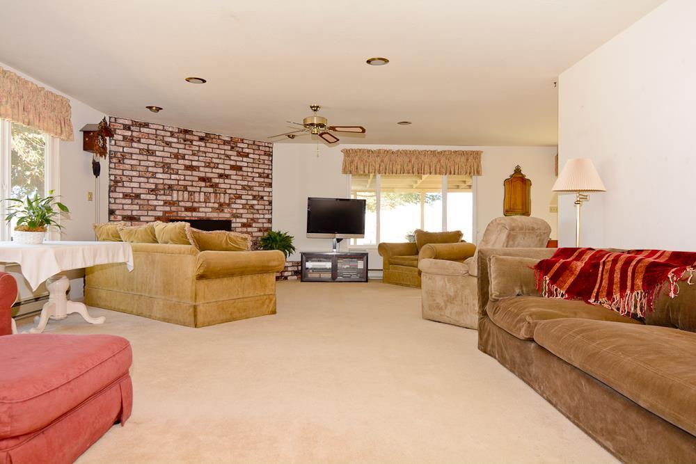 501 Cowden Road Hollister, CA 95023 - Photo 15 of 50