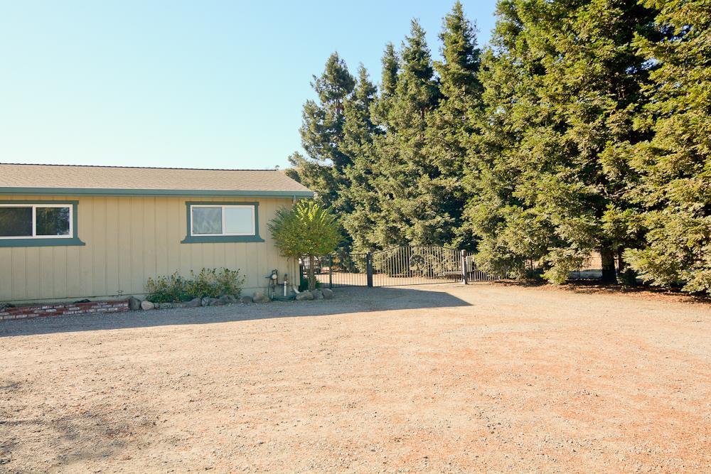 501 Cowden Road Hollister, CA 95023 - Photo 28 of 50