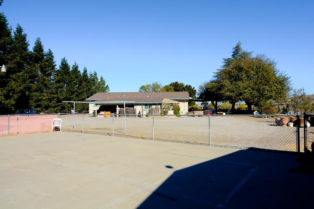 501 Cowden Road Hollister, CA 95023 - Photo 31 of 50