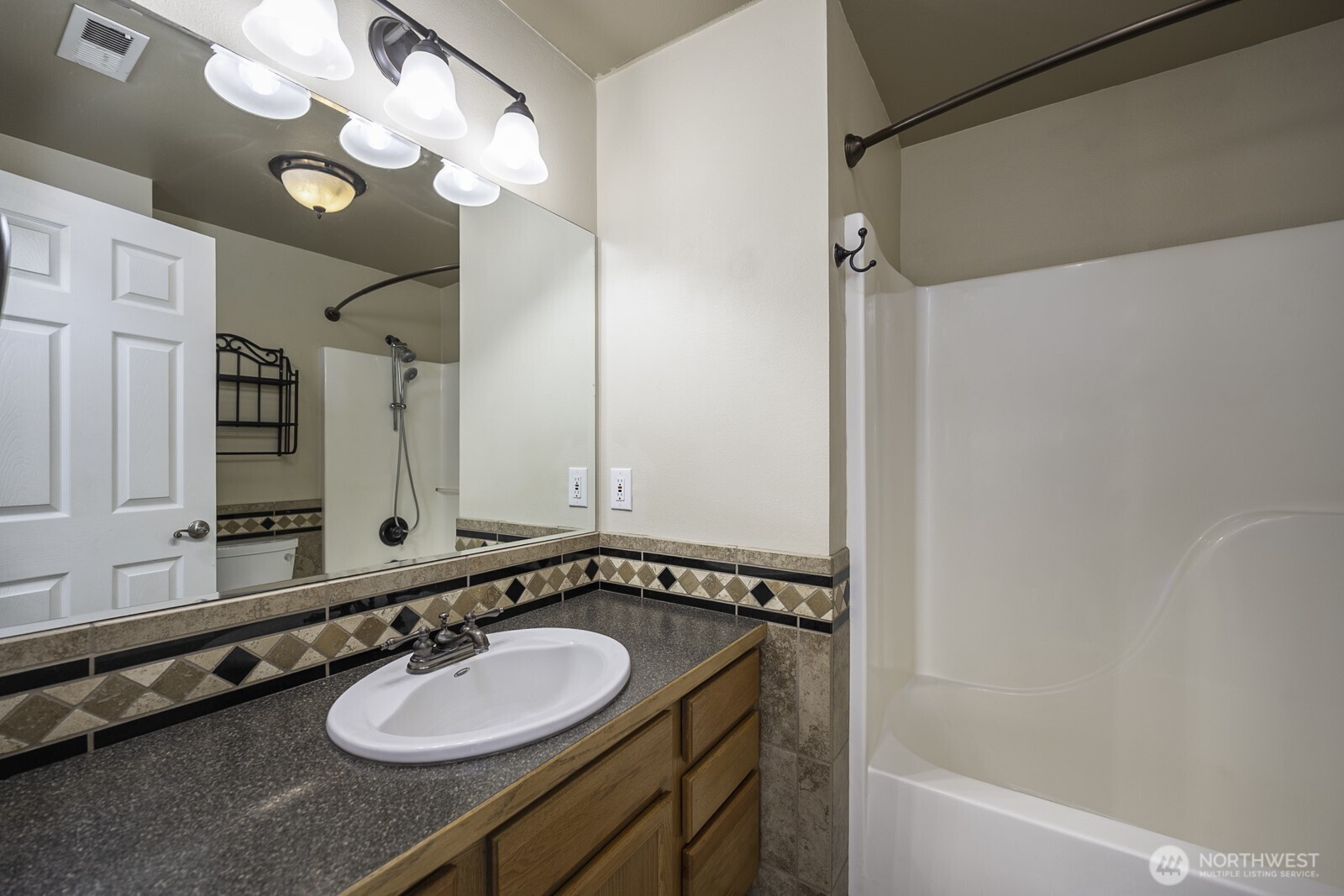 1401 South Hamilton Road Moses Lake, WA 98837 - Photo 20 of 38