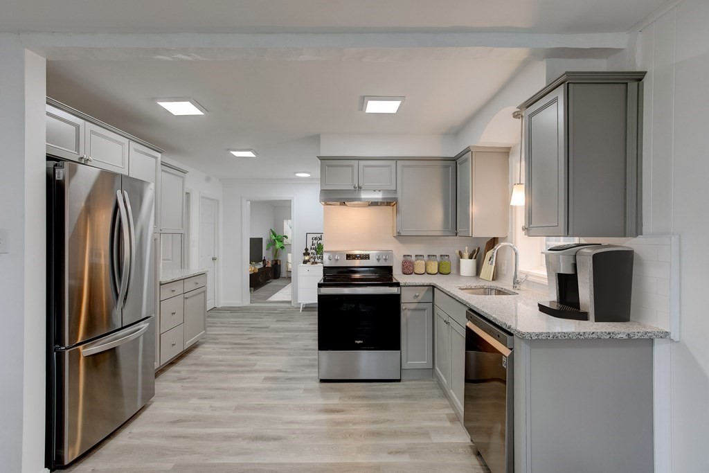 6 Kennebec Street Worcester, MA 01606 - Photo 3 of 8