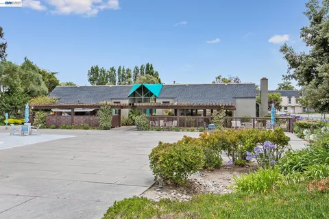 $779,000 | 1130 Fontana Drive, Alameda, CA 94502
