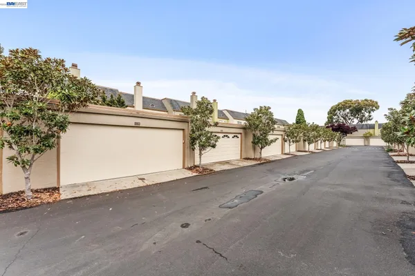 $779,000 | 1130 Fontana Drive, Alameda, CA 94502