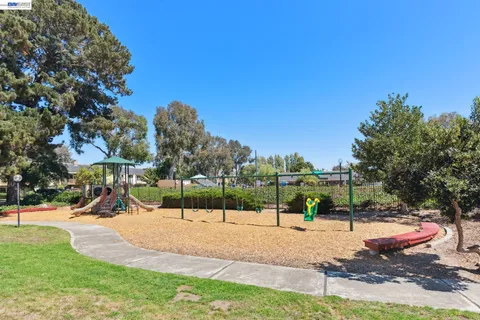 $779,000 | 1130 Fontana Drive, Alameda, CA 94502