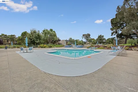 $779,000 | 1130 Fontana Drive, Alameda, CA 94502