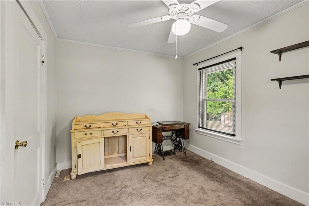 1602 Larkin Street High Point, NC 27262 - Photo 23 of 32