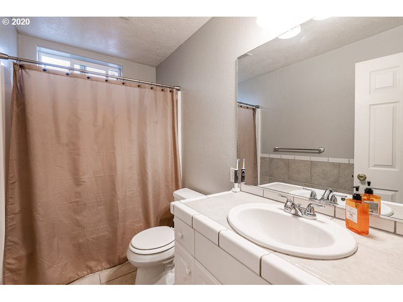 1350 Southwest Ellis Street Dallas, OR 97338 - Photo 12 of 32 Gallery Image 12