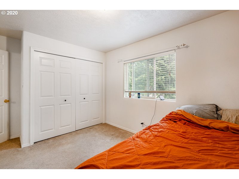 1350 Southwest Ellis Street Dallas, OR 97338 - Photo 14 of 32 Gallery Image 14